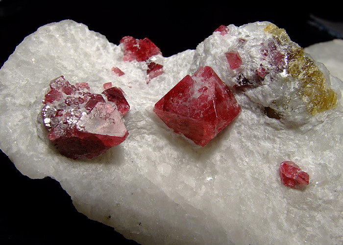 spinel crystal stone